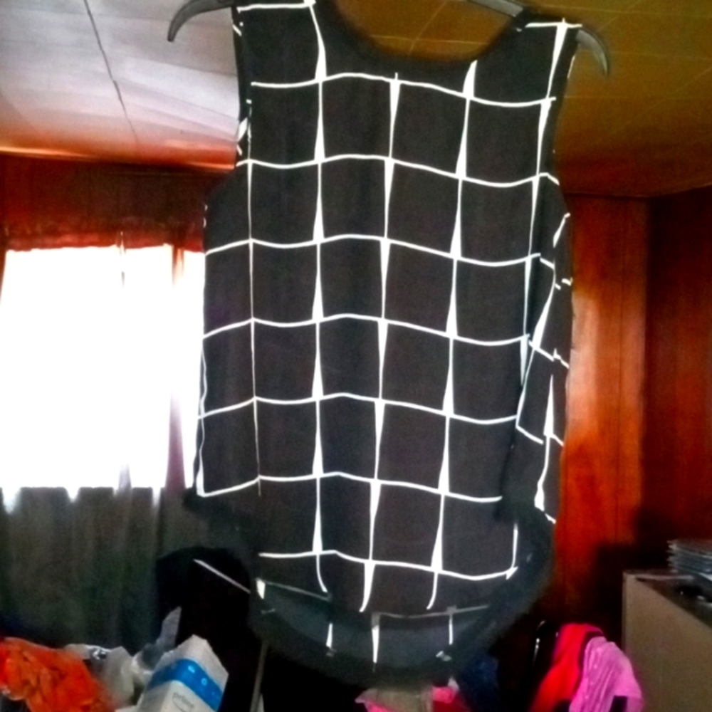 WHO WHAT WEAR BRAND IS SIZE SMALL